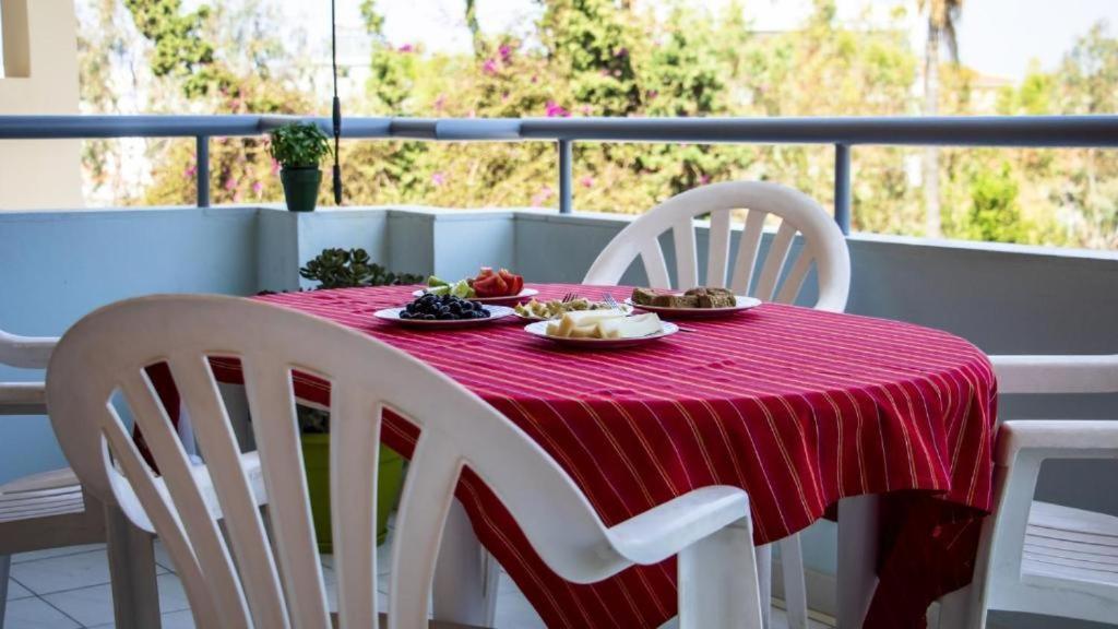דירות העיירה רתימנו Evas House מראה חיצוני תמונה